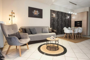 Elegant Spacious 2Bd Apt with Balcony in Petralona